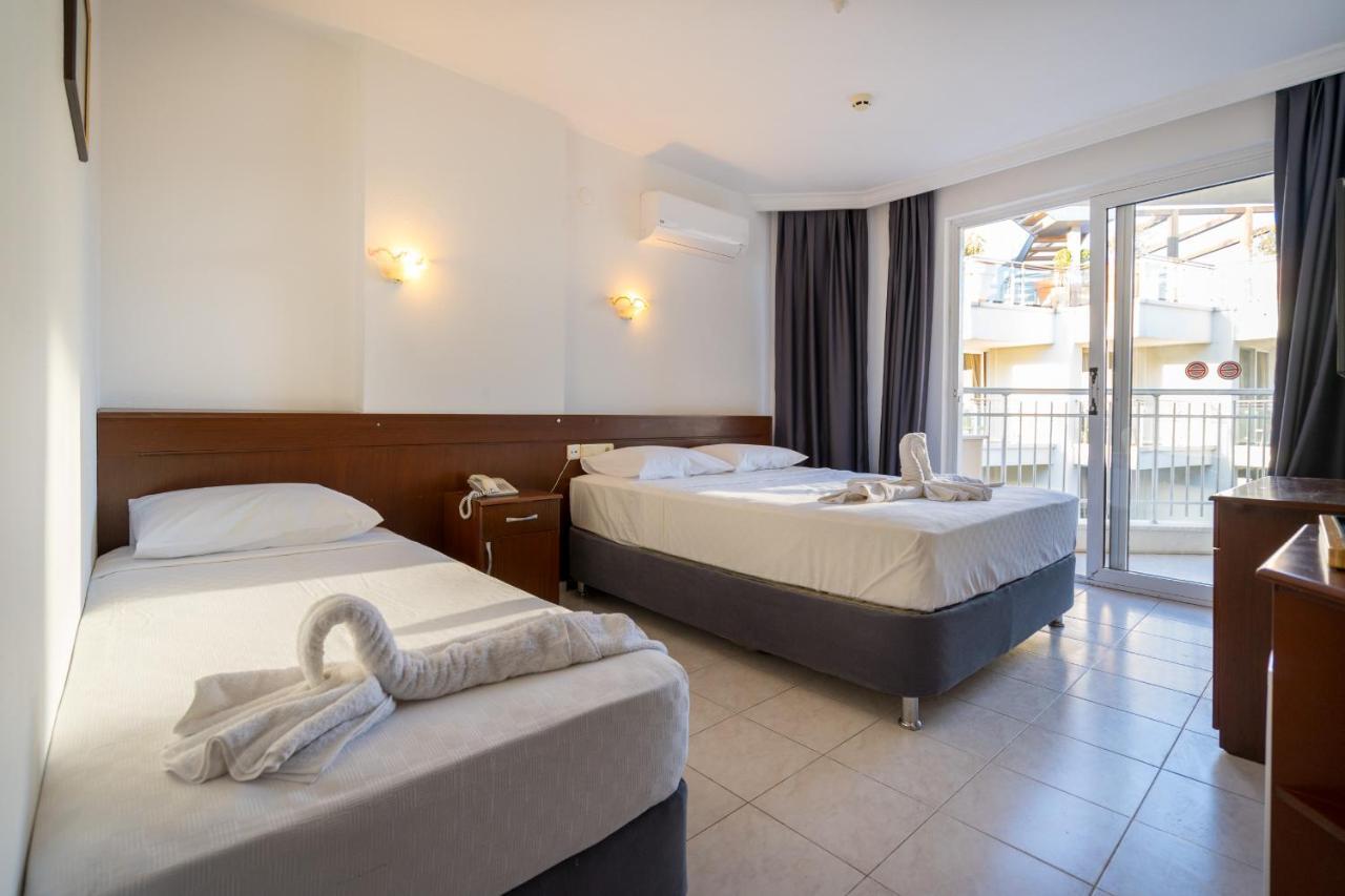 Yuvam Prime Beach Hotel 말마리스 외부 사진