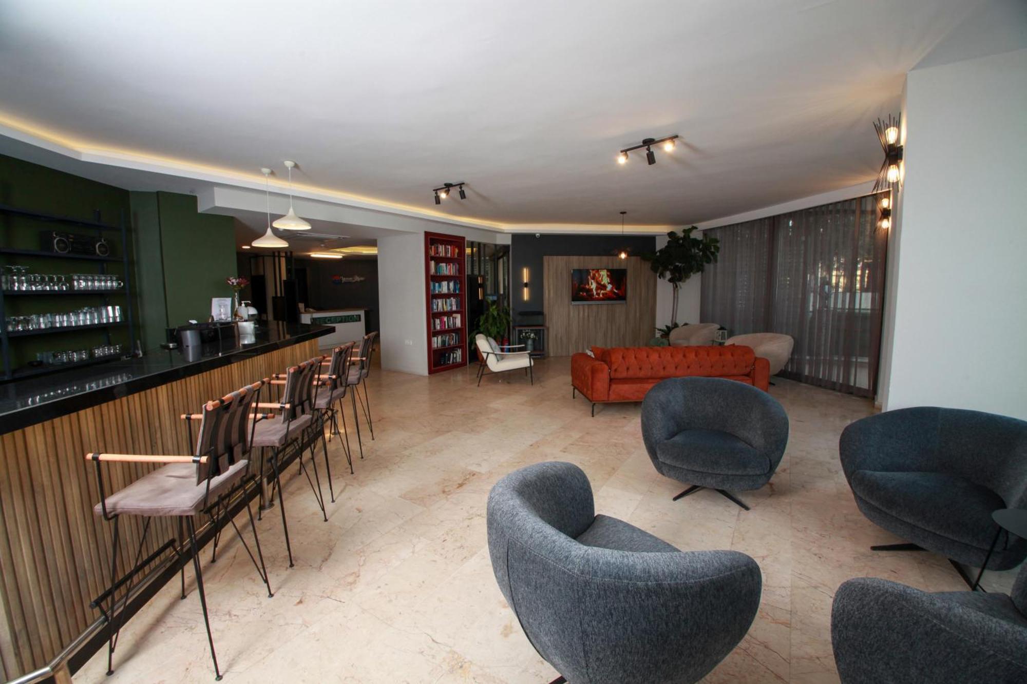 Yuvam Prime Beach Hotel 말마리스 외부 사진