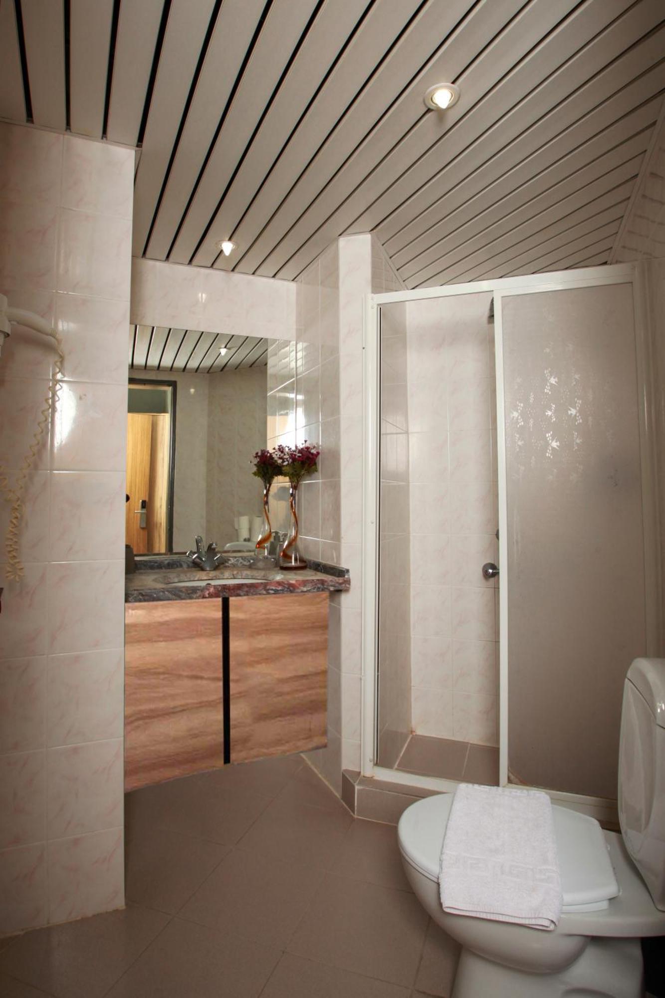 Yuvam Prime Beach Hotel 말마리스 외부 사진