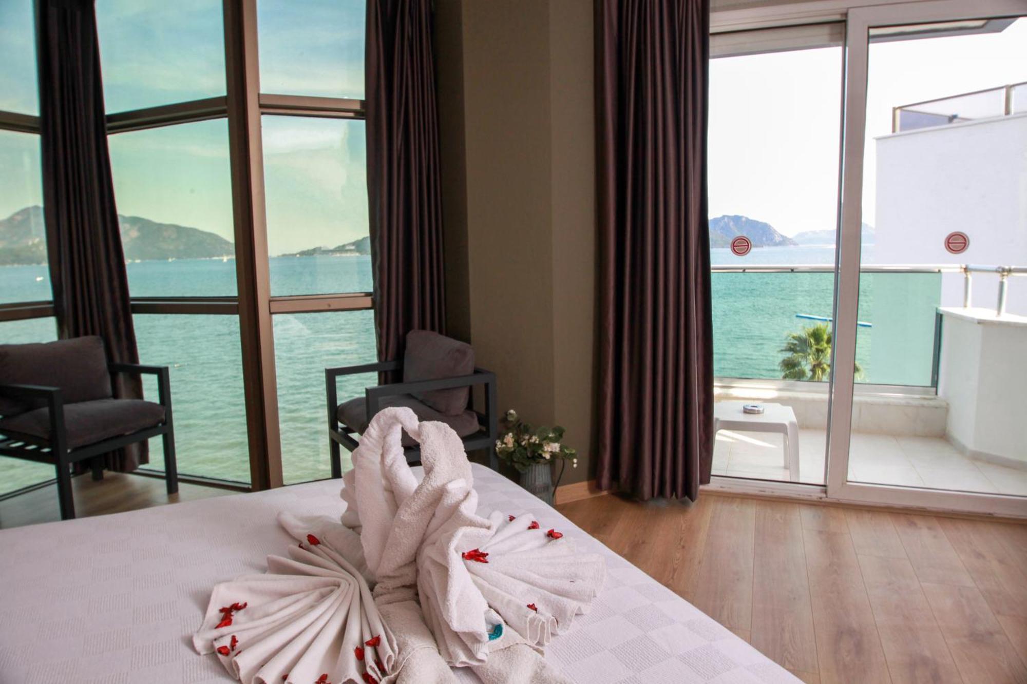 Yuvam Prime Beach Hotel 말마리스 외부 사진