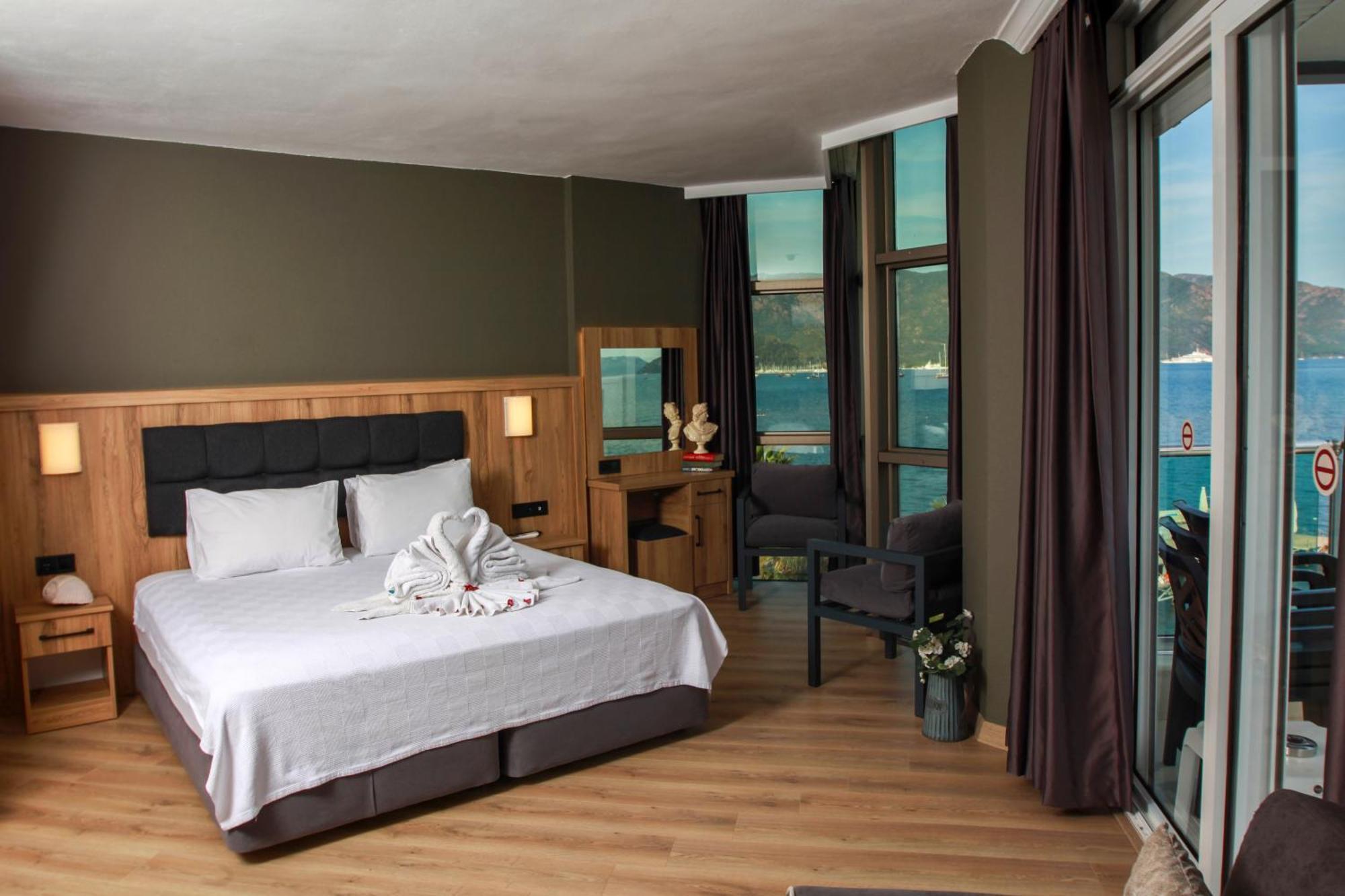 Yuvam Prime Beach Hotel 말마리스 외부 사진