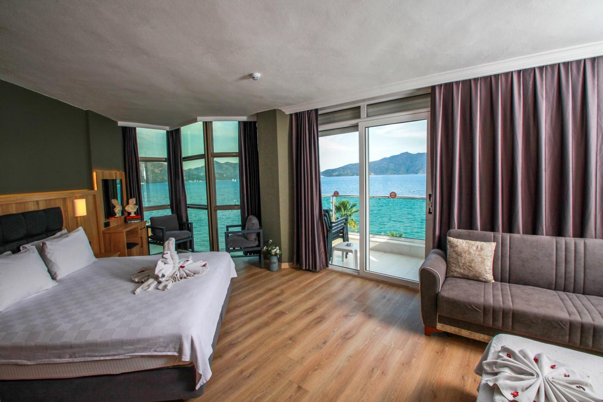 Yuvam Prime Beach Hotel 말마리스 외부 사진