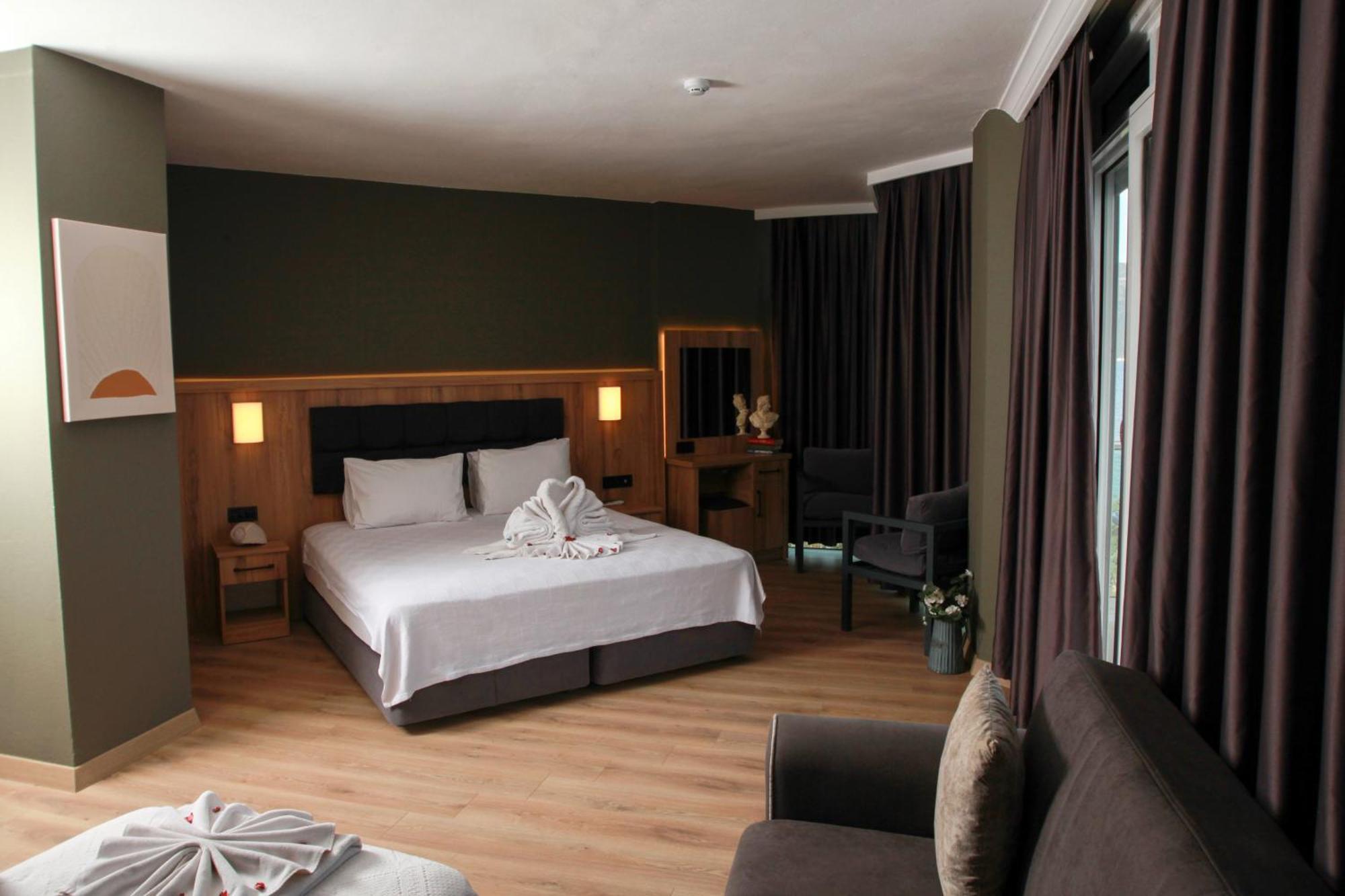 Yuvam Prime Beach Hotel 말마리스 외부 사진